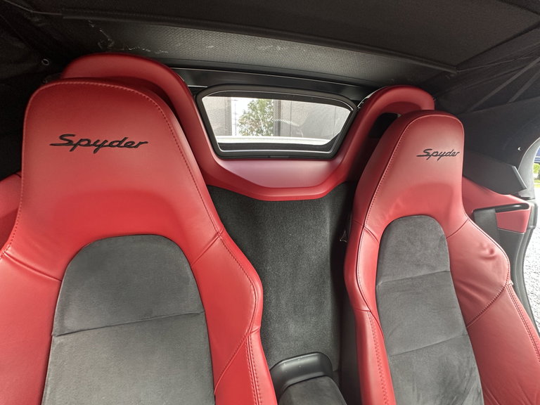 Porsche 981 Boxster Spyder