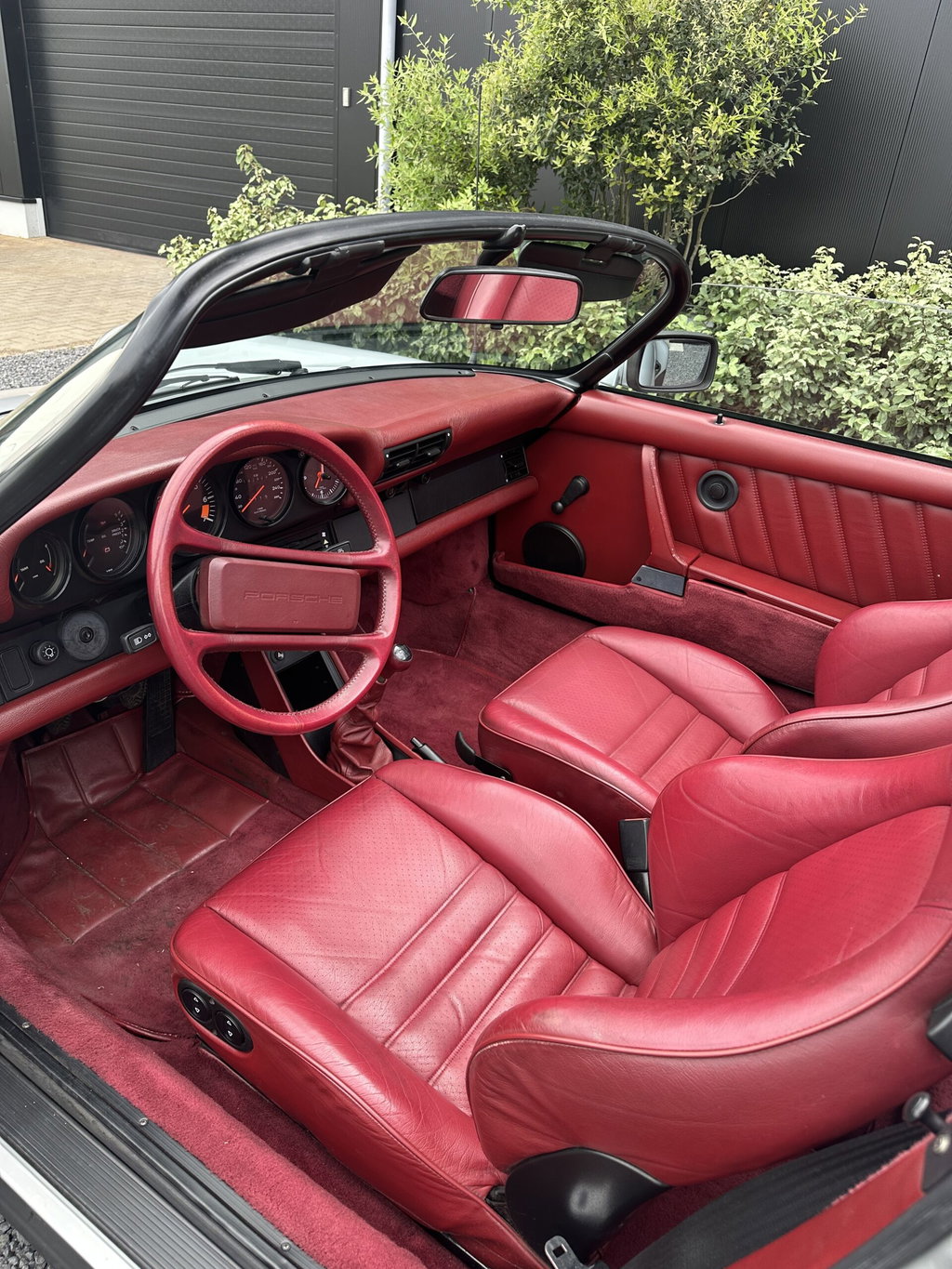 Porsche 911 Carrera 3.2 Speedster