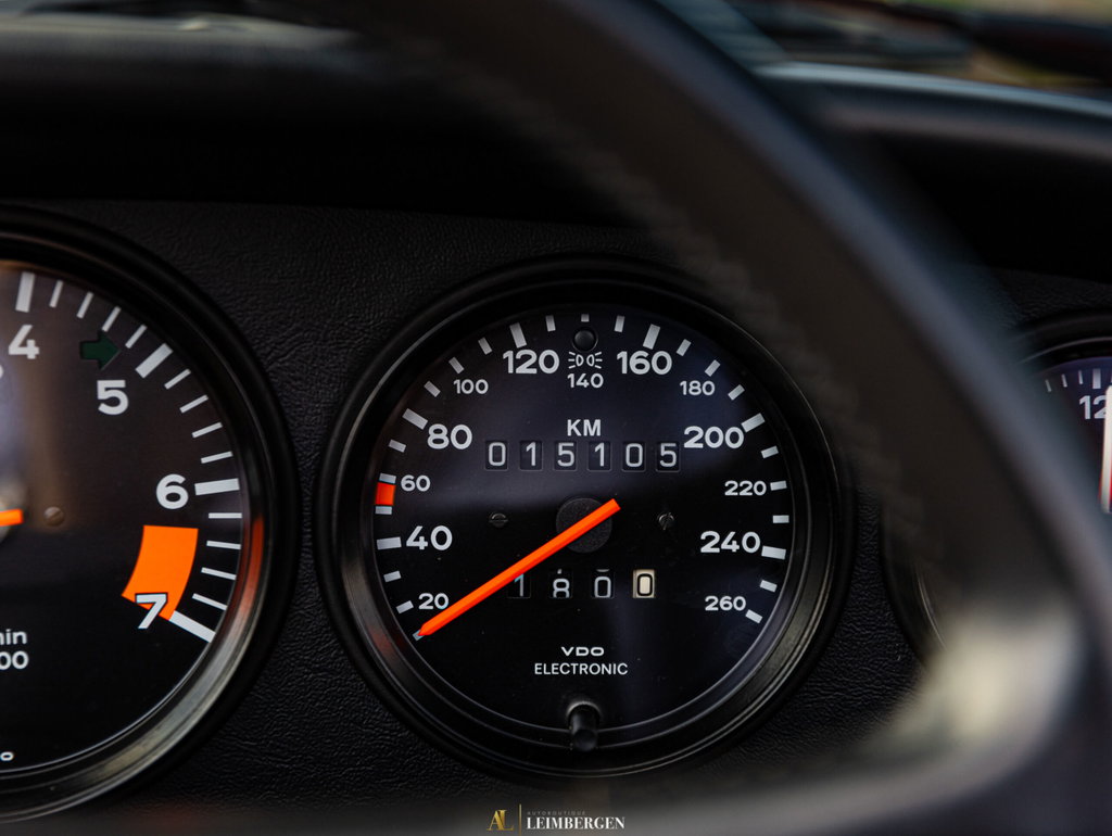Porsche 911 Carrera 3.2 Speedster