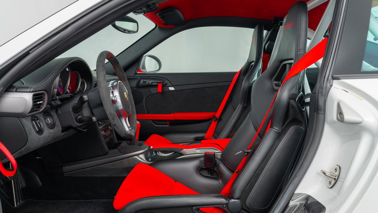 Porsche 997.2 GT3 RS 4.0