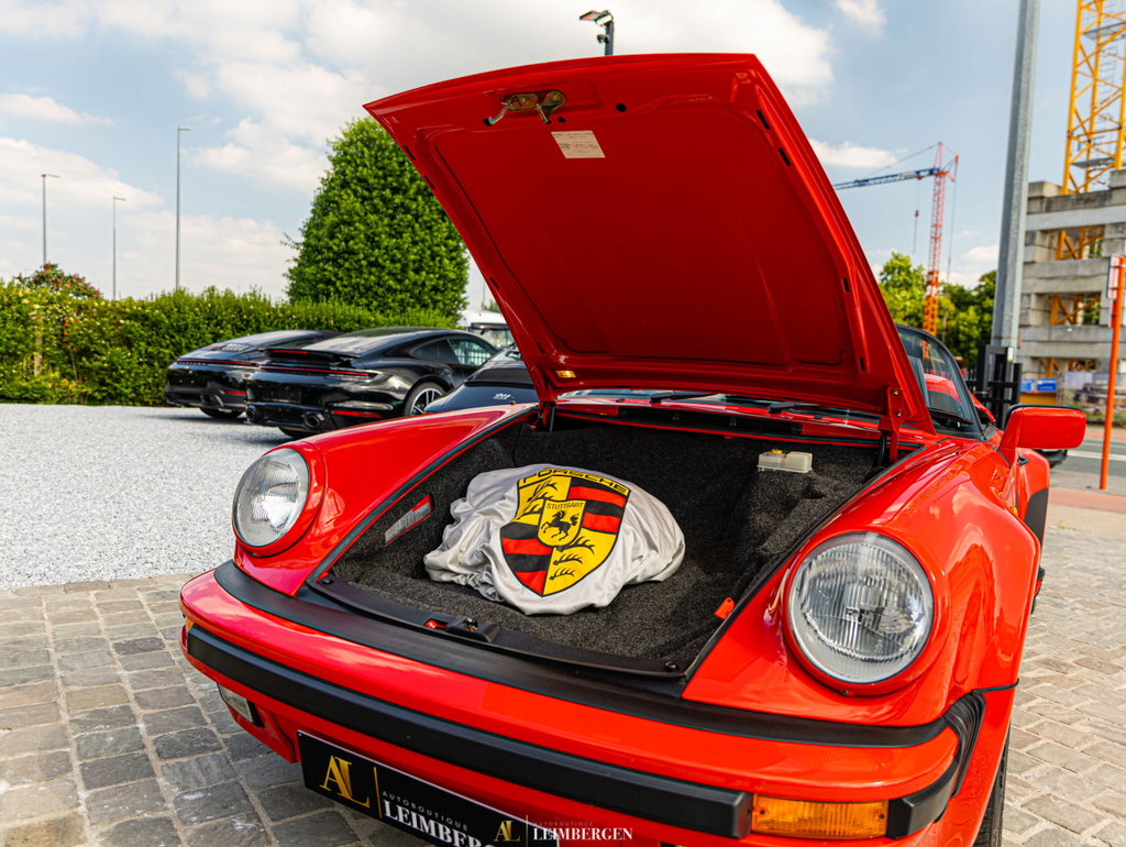 Porsche 911 Carrera 3.2 Speedster