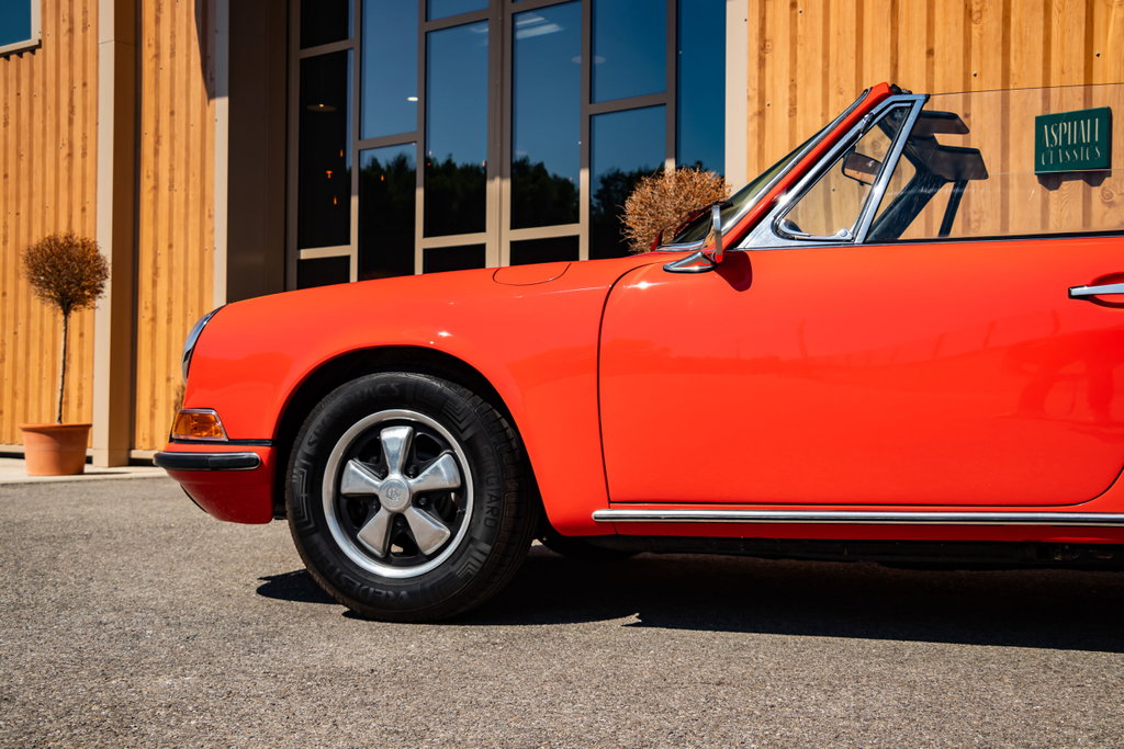 Porsche 911 T