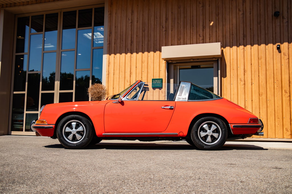 Porsche 911 T