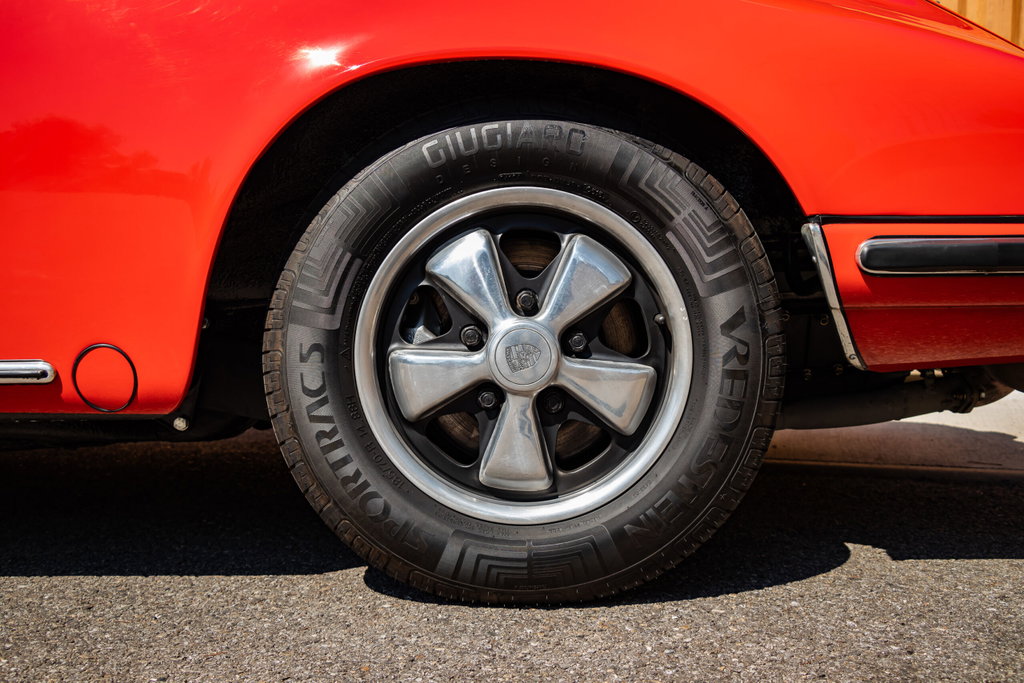 Porsche 911 T