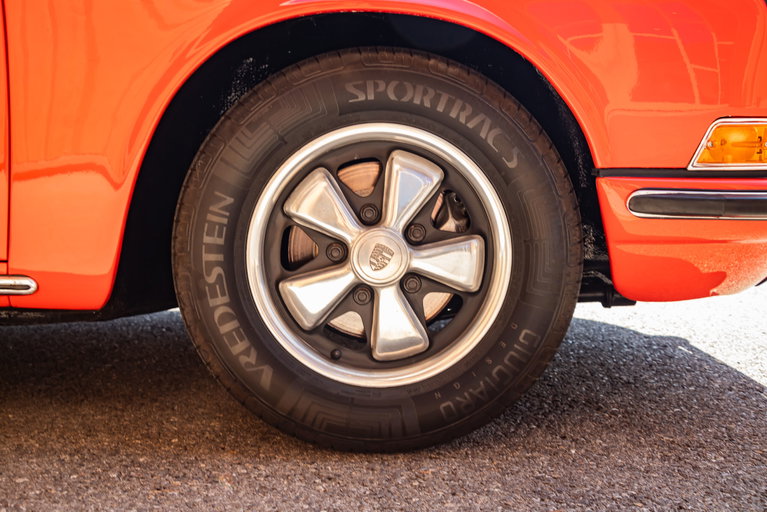 Porsche 911 T