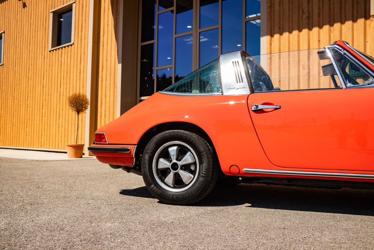 Porsche 911 T
