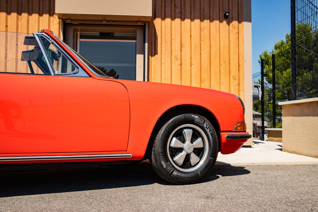 Porsche 911 T