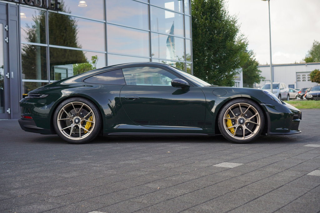 Porsche 992 GT3 Touring