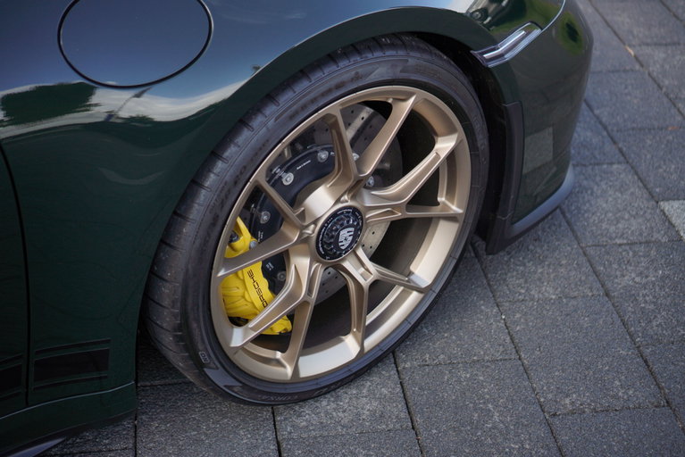 Porsche 992 GT3 Touring