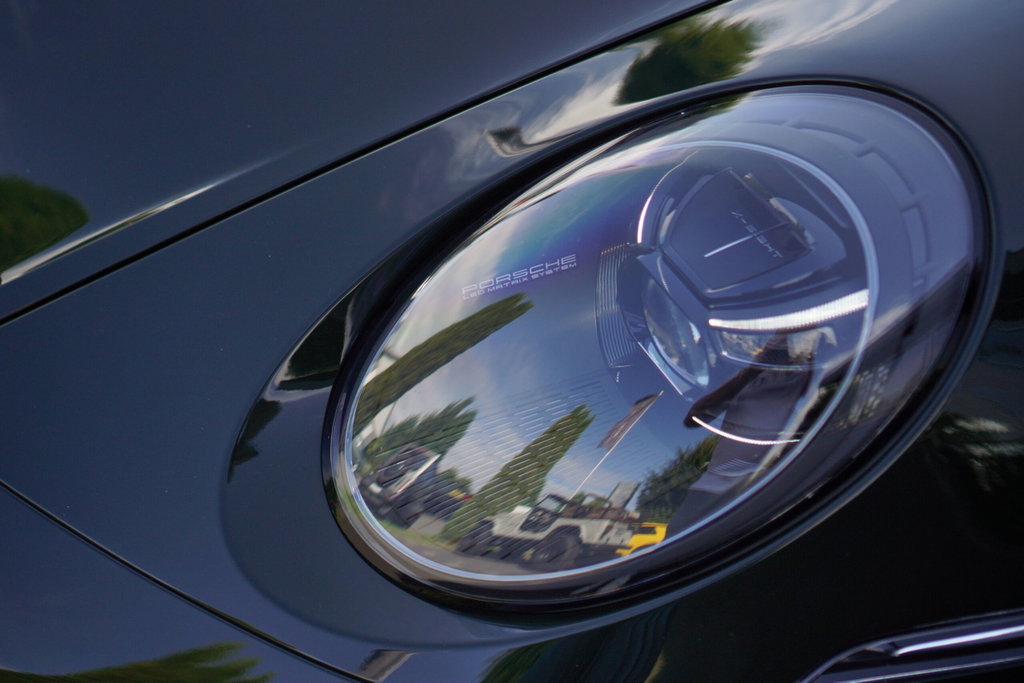 Porsche 992 GT3 Touring