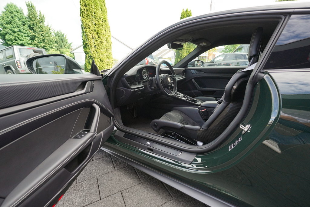 Porsche 992 GT3 Touring