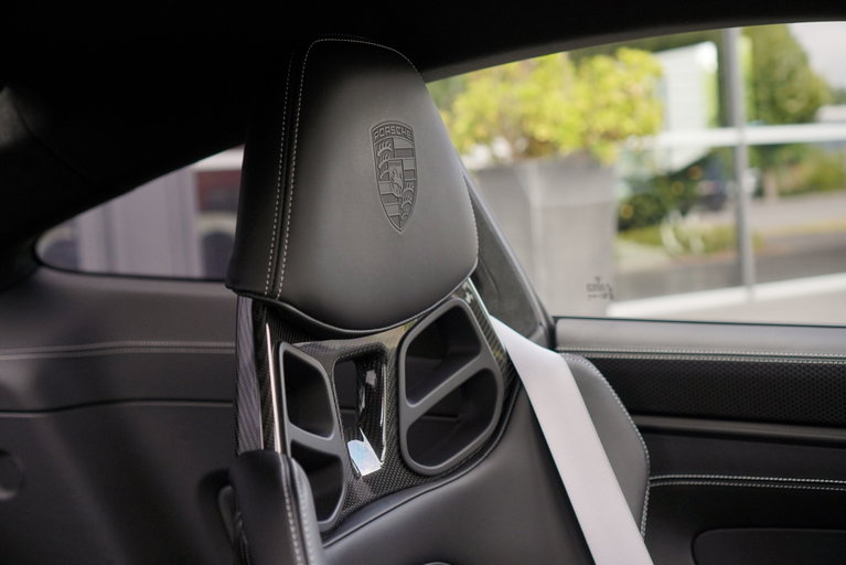 Porsche 992 GT3 Touring