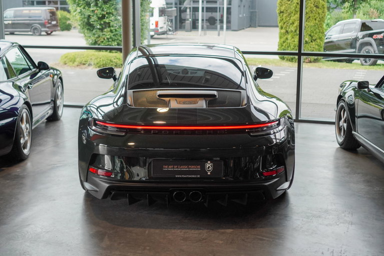Porsche 992 GT3 Touring
