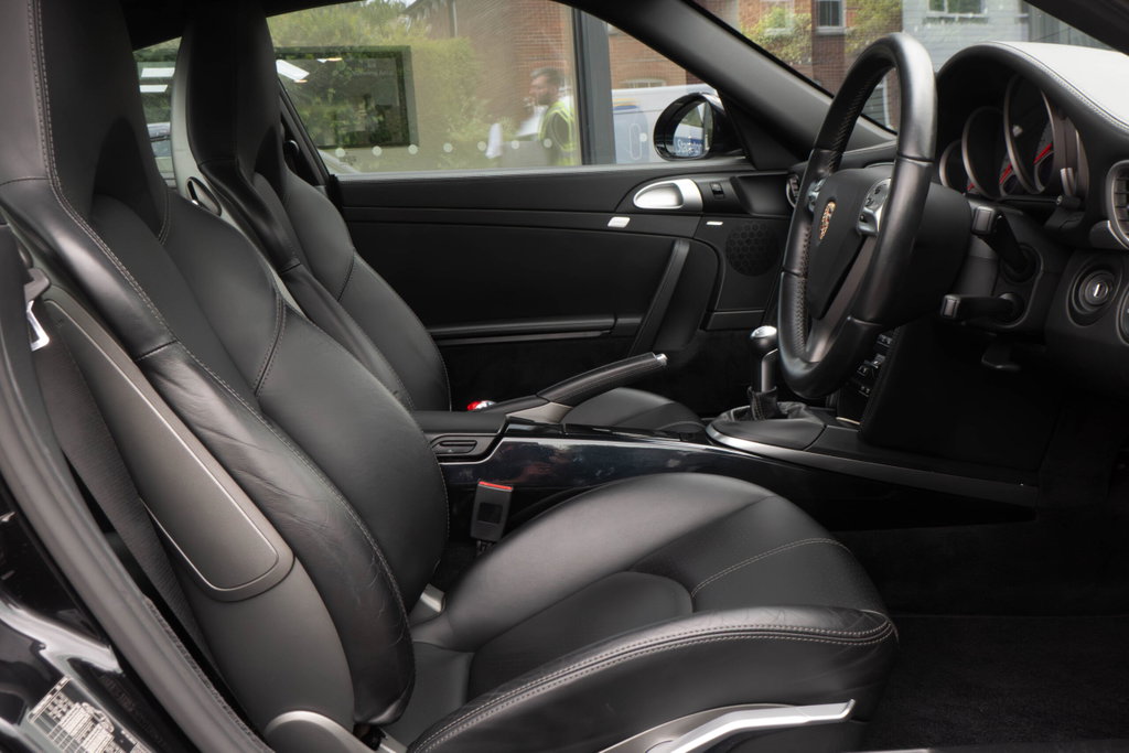 Porsche 997.2 Carrera 4S