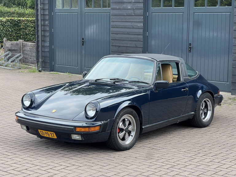 Porsche 911 Carrera 3.2 (US)