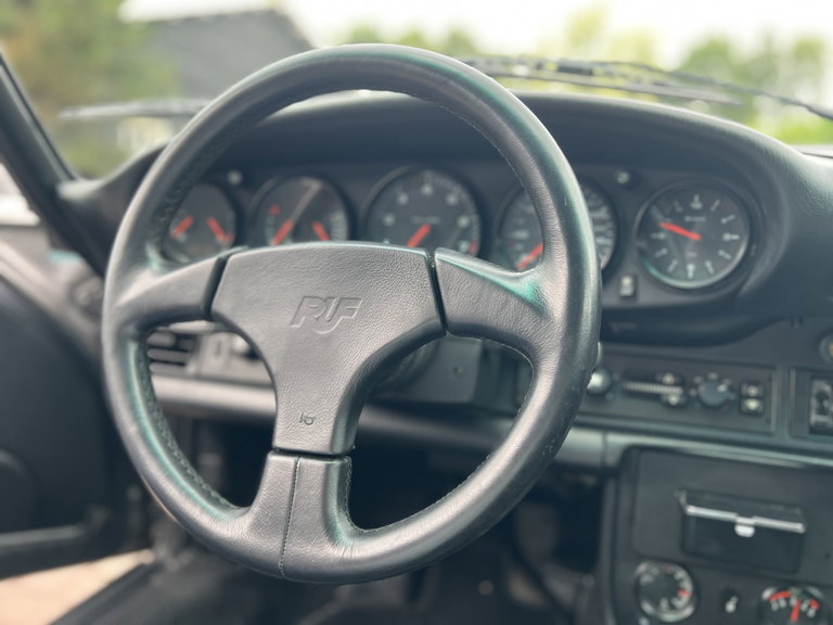Porsche 964 Carrera 4