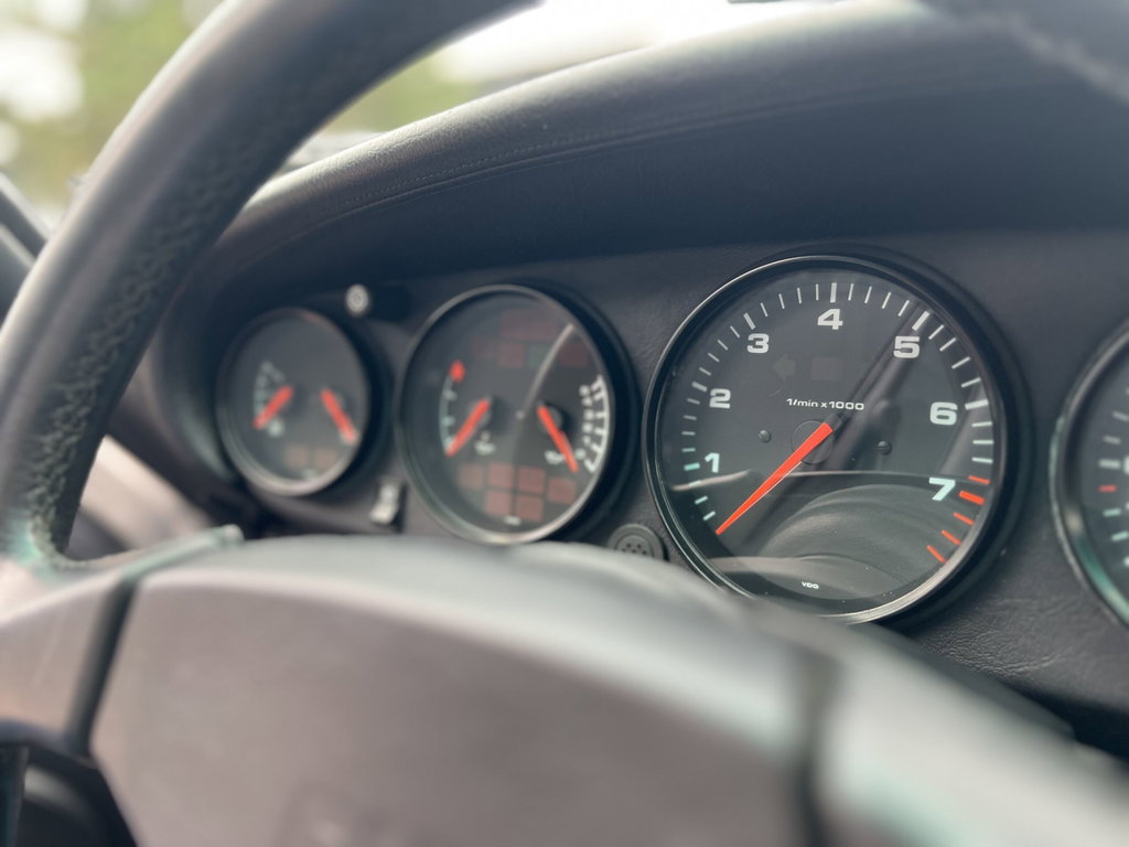 Porsche 964 Carrera 4