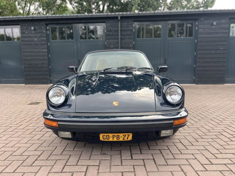 Porsche 911 Carrera 3.2 (US)