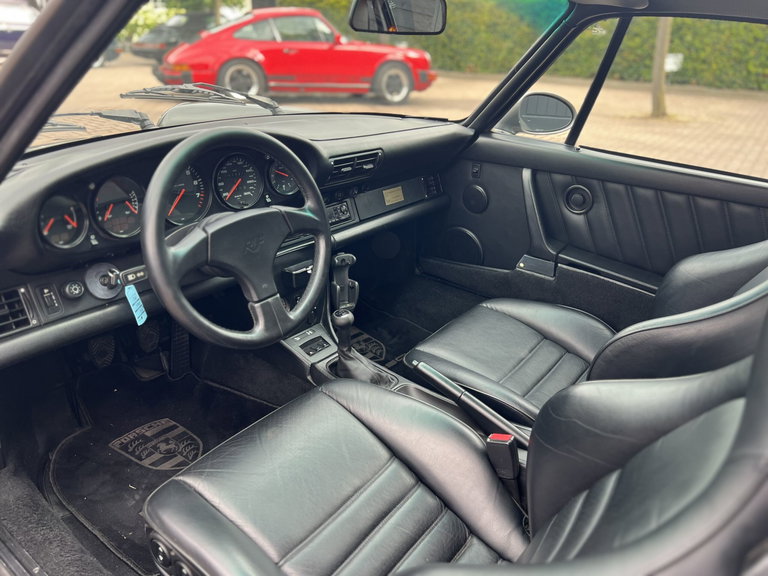 Porsche 964 Carrera 4