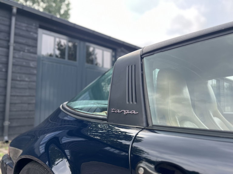 Porsche 911 Carrera 3.2 (US)