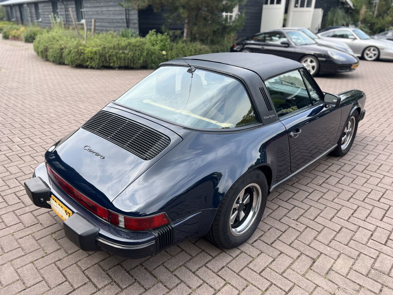 Porsche 911 Carrera 3.2 (US)