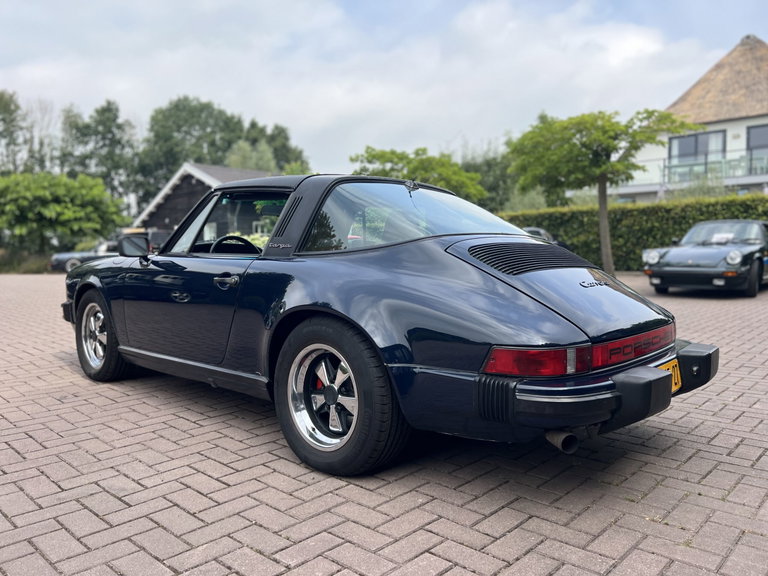 Porsche 911 Carrera 3.2 (US)