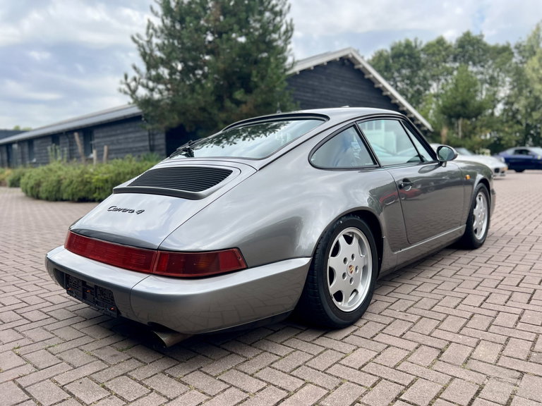 Porsche 964 Carrera 4