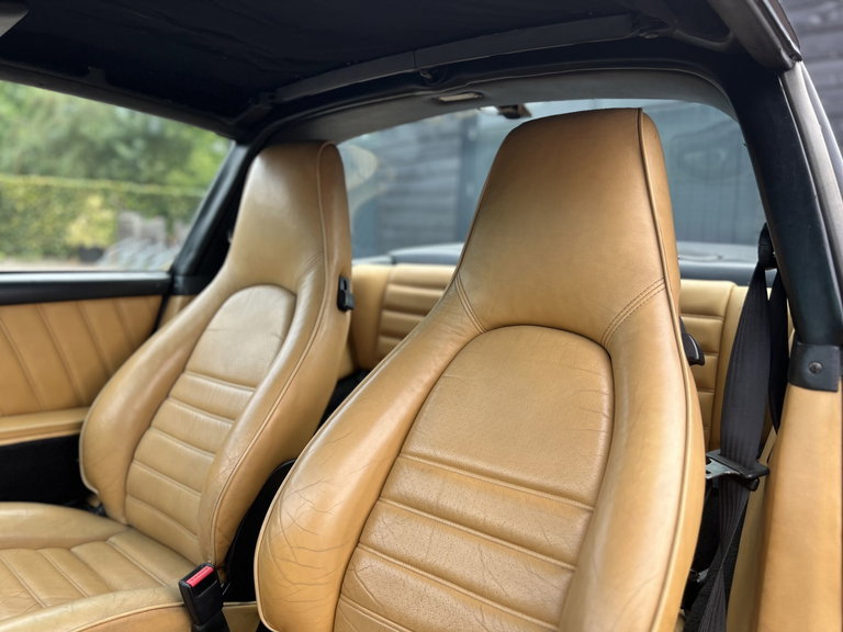 Porsche 911 Carrera 3.2 (US)
