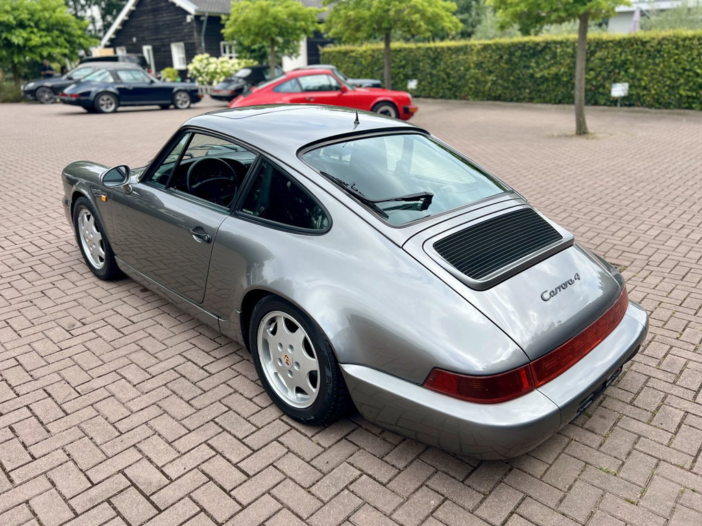 Porsche 964 Carrera 4