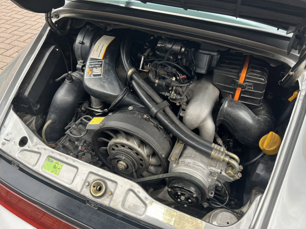 Porsche 964 Carrera 4