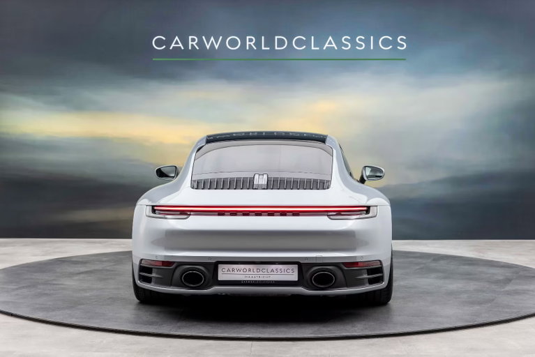 Porsche 992 Carrera