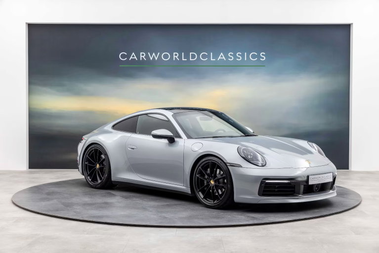 Porsche 992 Carrera