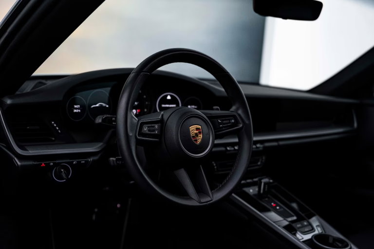 Porsche 992 Carrera