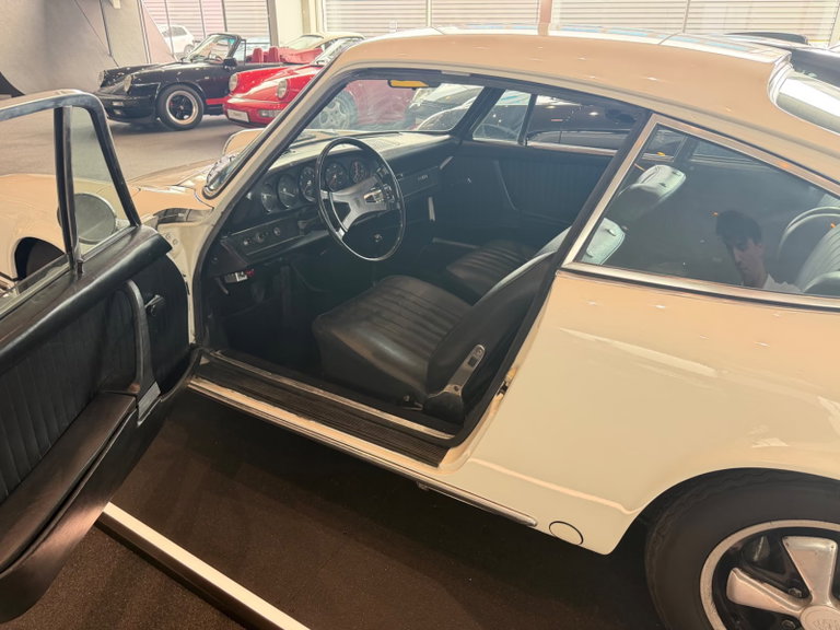 Porsche 911 T