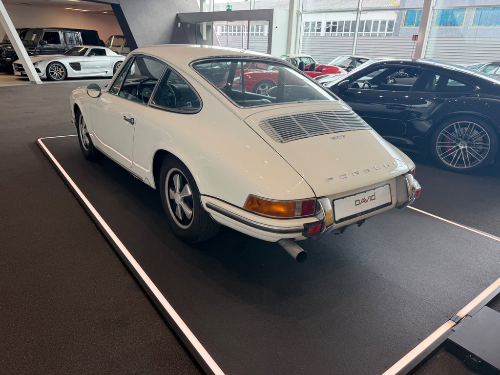 Porsche 911 T