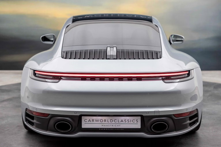 Porsche 992 Carrera