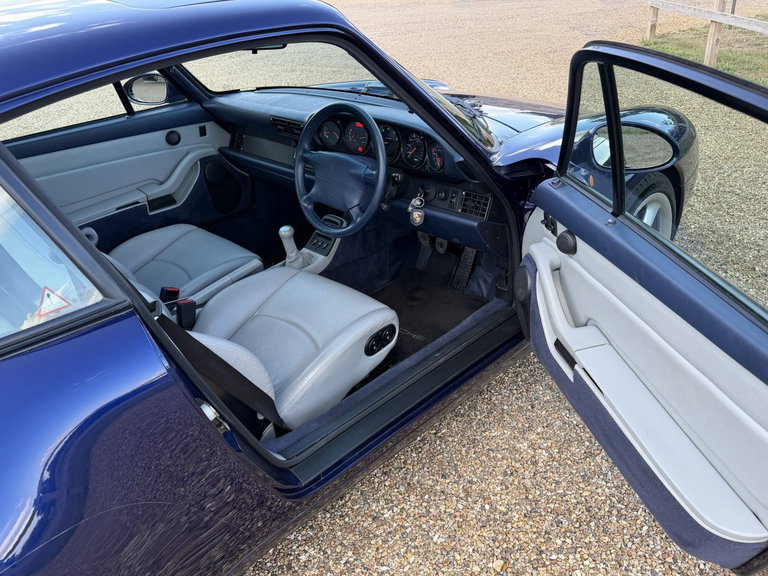 Porsche 993 Carrera 4
