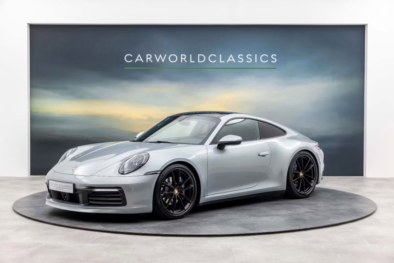 Porsche 992 Carrera