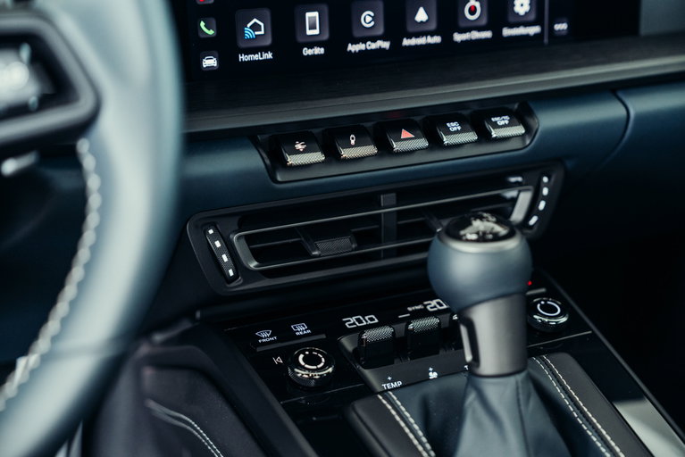 Porsche 992 GT3 Touring