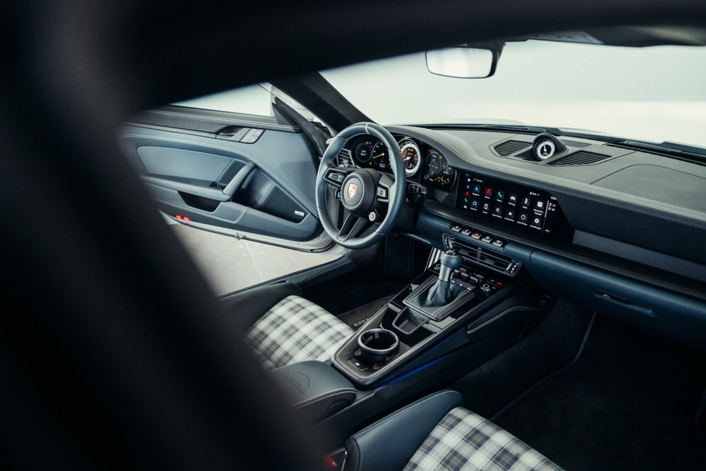 Porsche 992 GT3 Touring