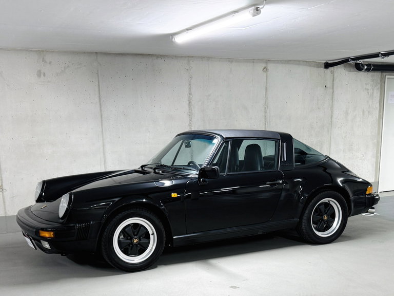 Porsche 911 Carrera 3.2