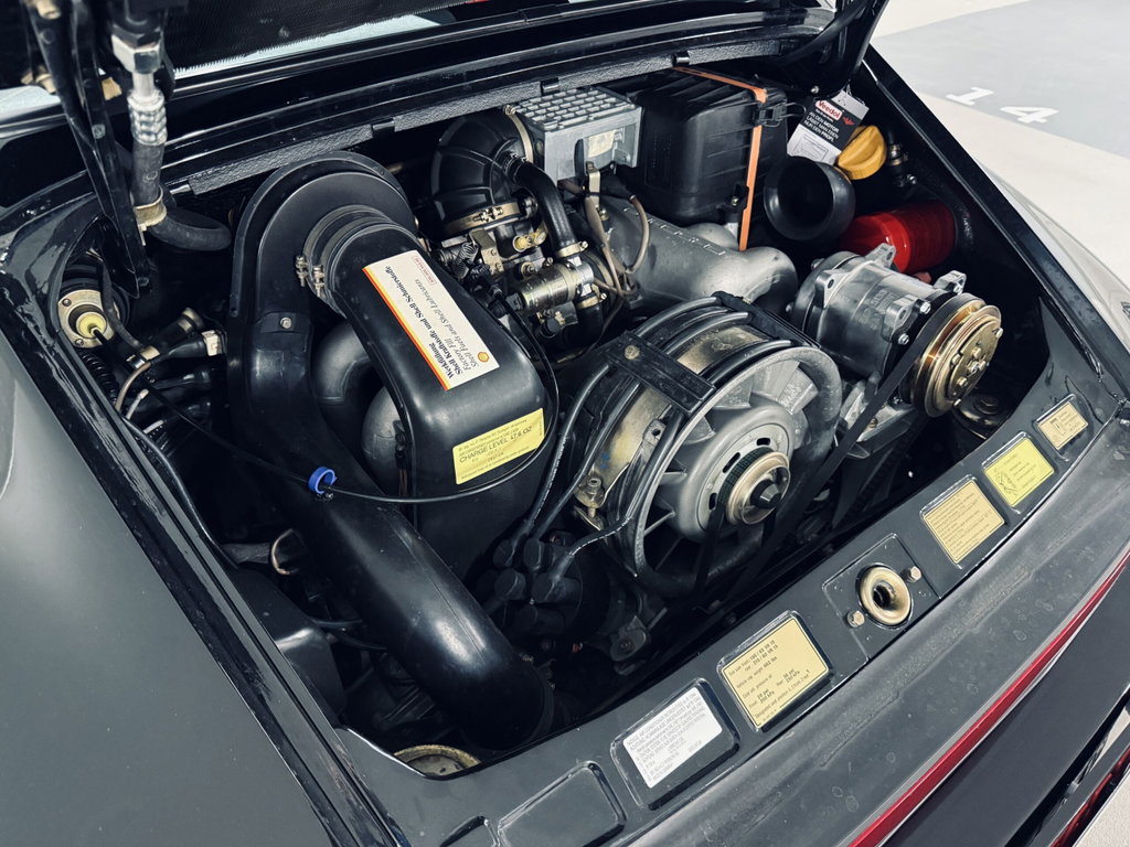 Porsche 911 Carrera 3.2