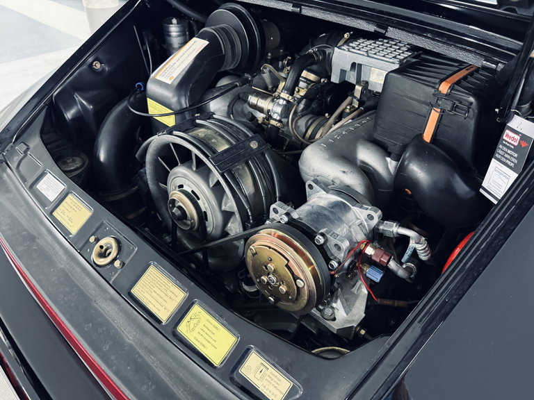 Porsche 911 Carrera 3.2