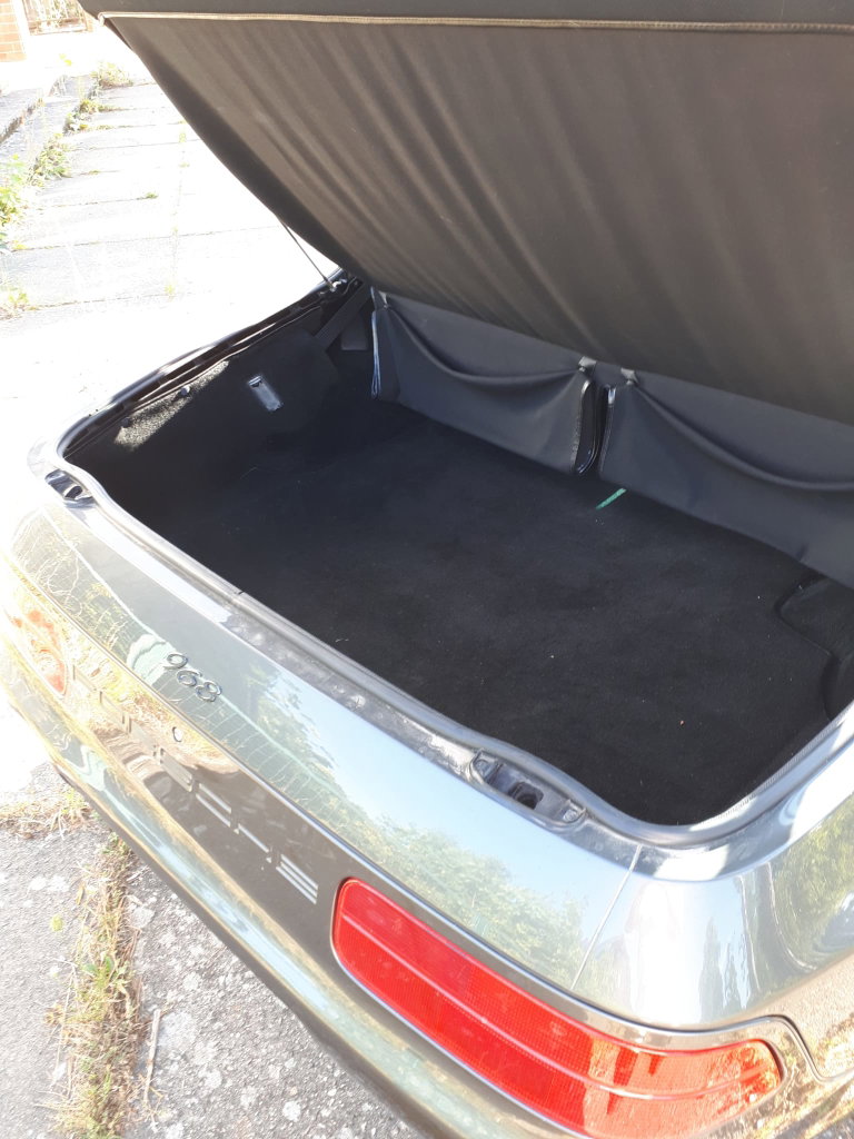 Porsche 968