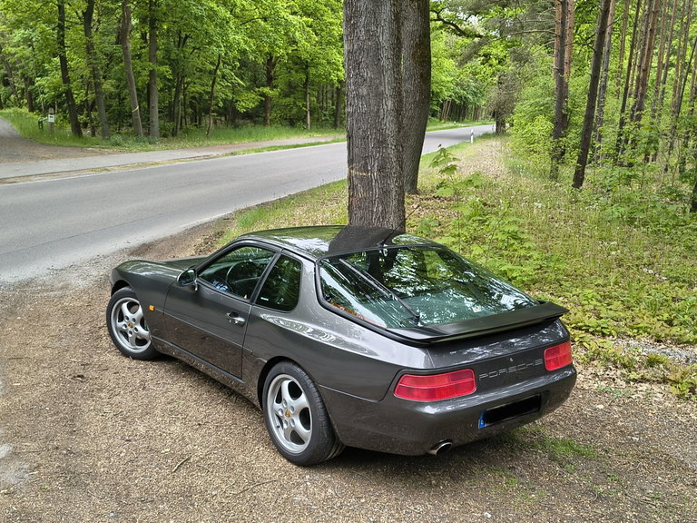 Porsche 968
