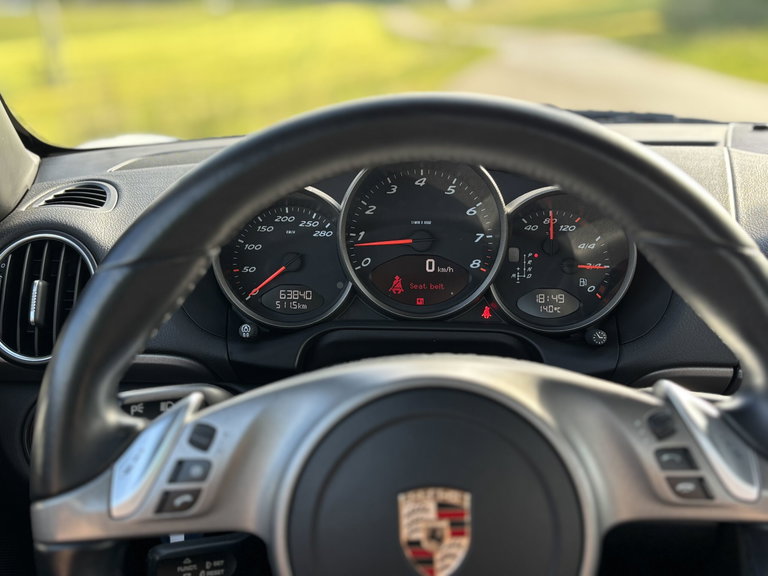 Porsche 987 Cayman