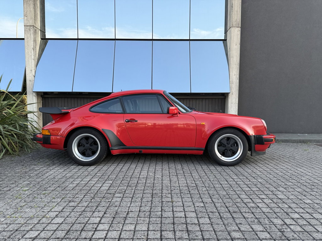 Porsche 911 Turbo 3.3