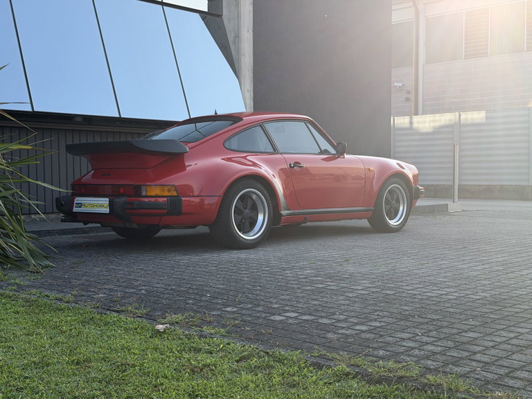 Porsche 911 Turbo 3.3