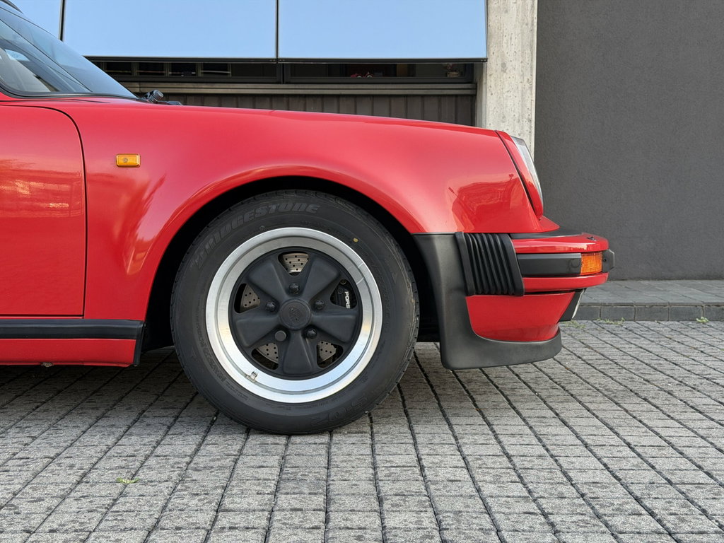 Porsche 911 Turbo 3.3