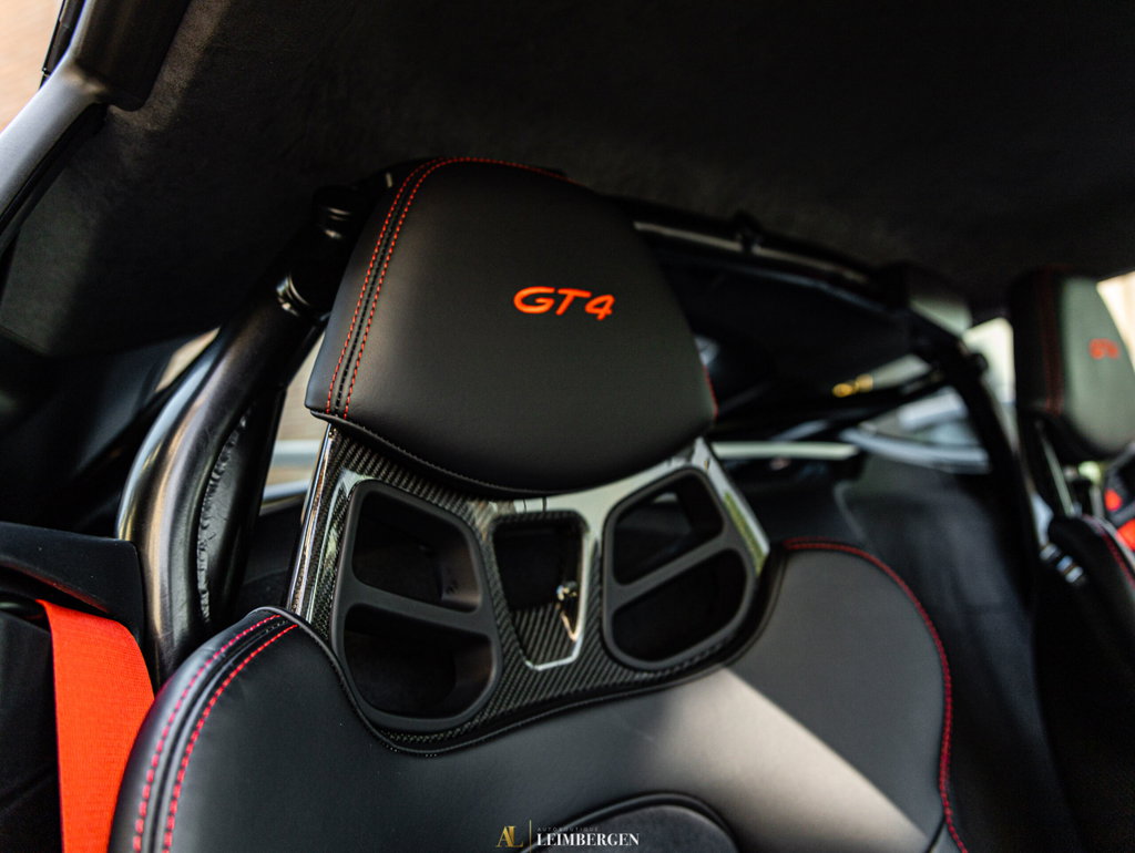 Porsche 718 Cayman GT4